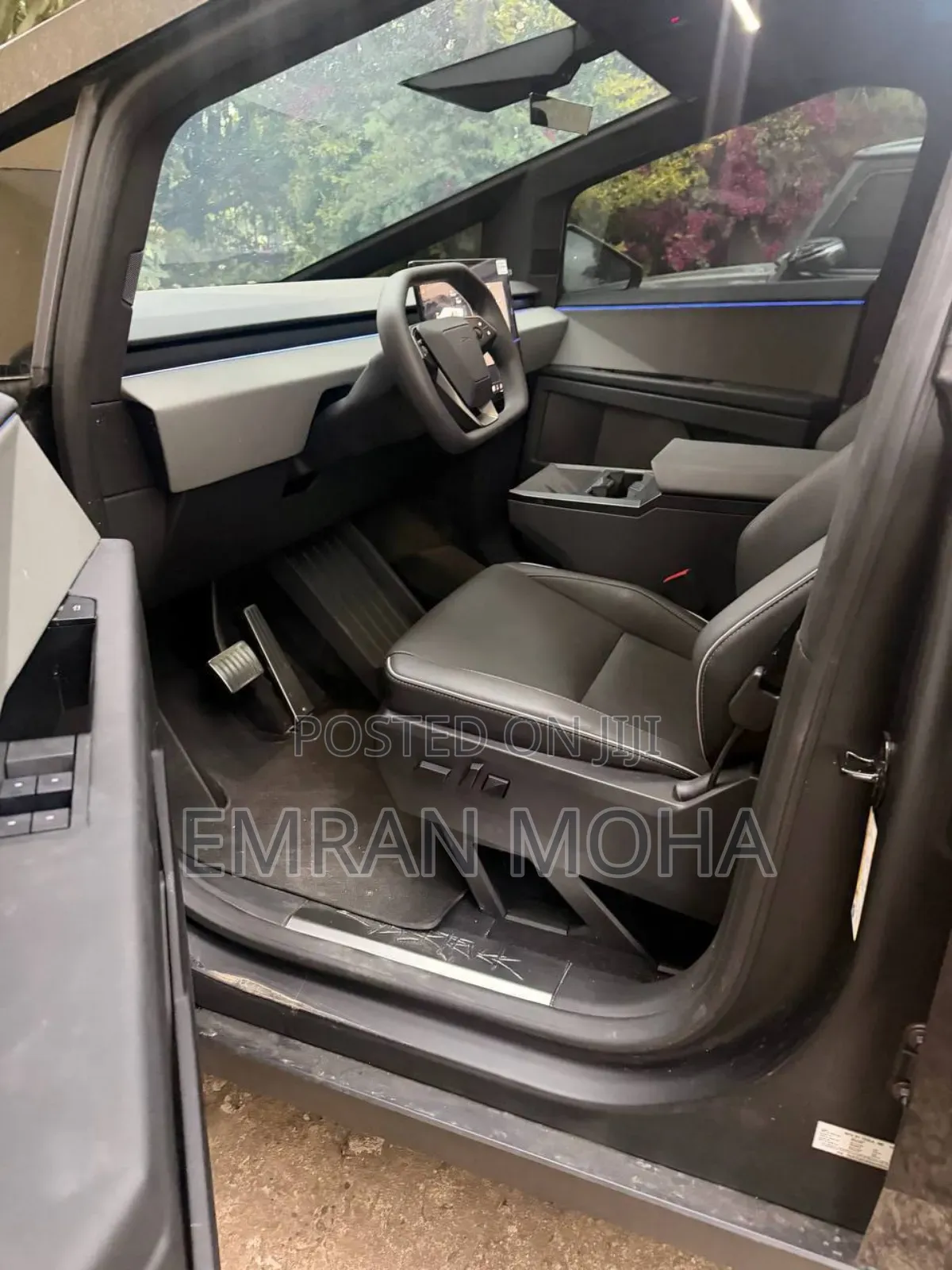 Tesla Cybertruck Cyberbeast AWD 2025 Gray