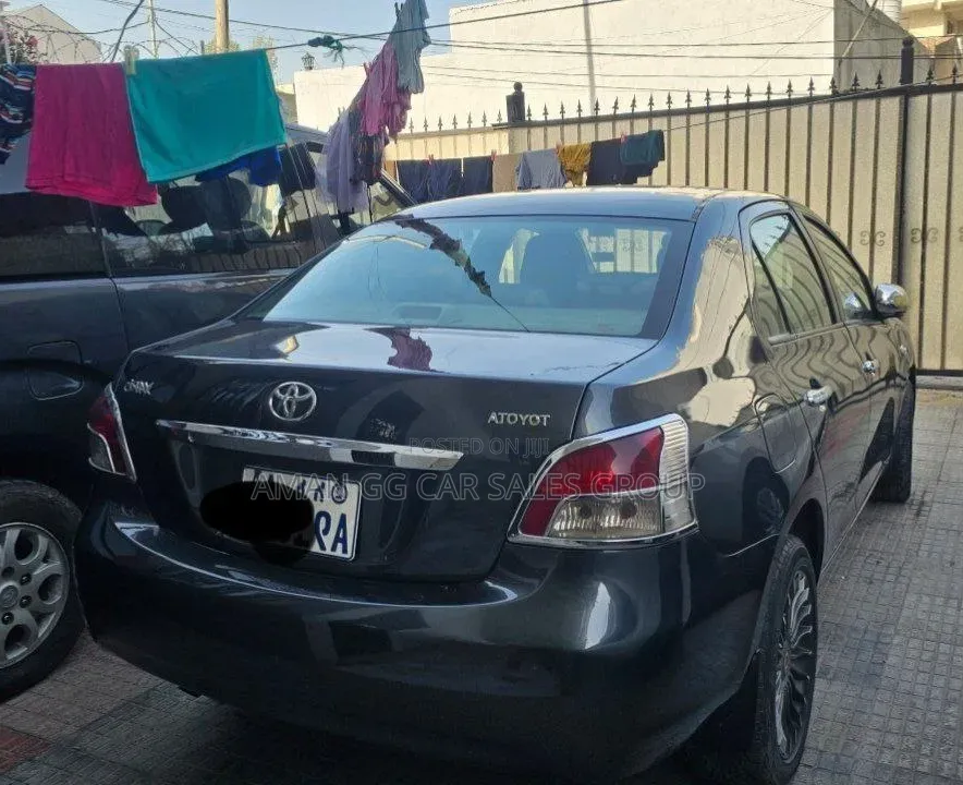 Toyota Yaris 2008 Gray