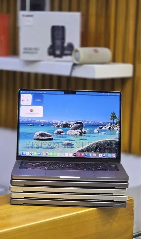 New Laptop Apple MacBook Pro 2021 M1 16GB Apple M1 Pro SSD 512GB