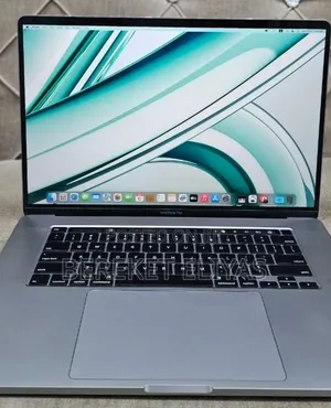 New Laptop Apple MacBook Pro 2019 32GB Intel Core i9 SSD 1T