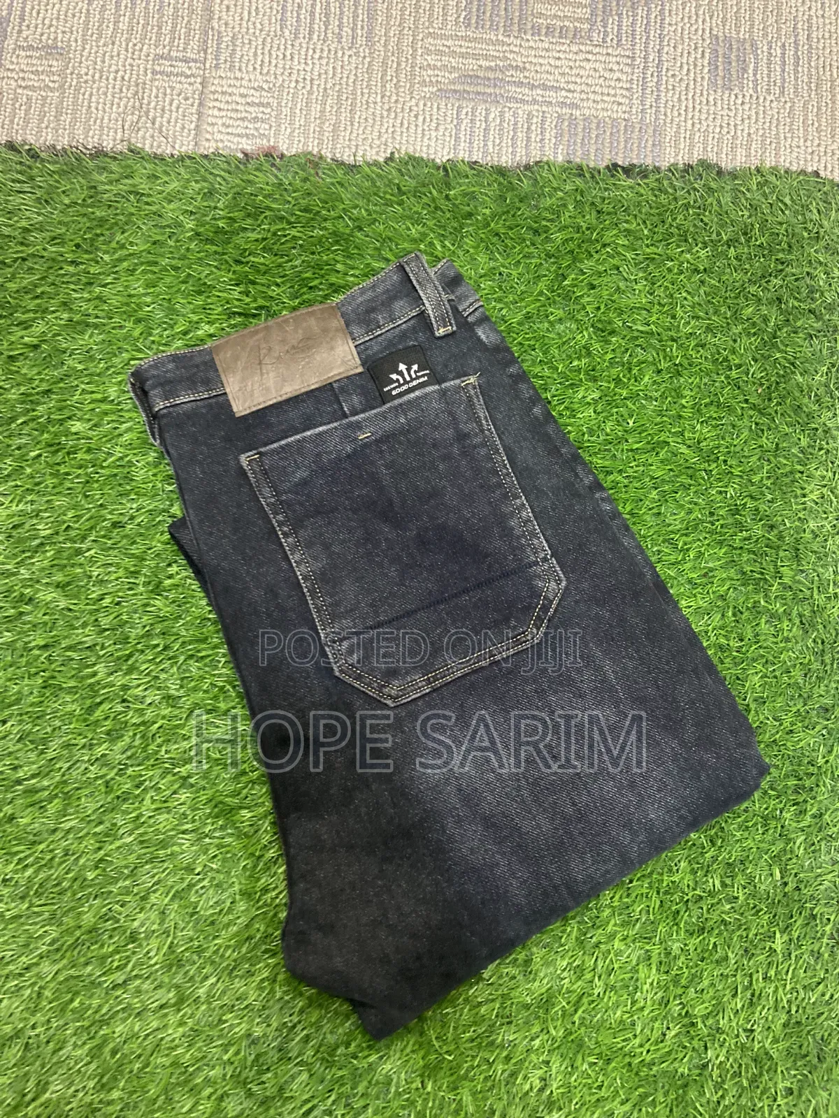 Men's Premium Dark Wash Denim Jeans •