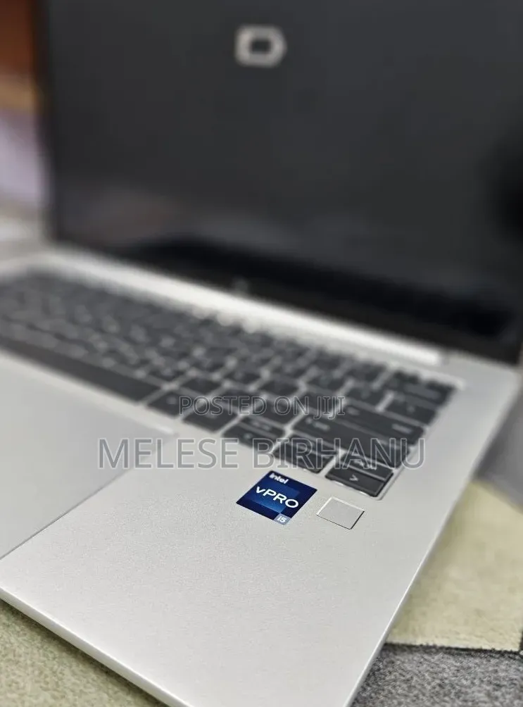 New Laptop HP EliteBook 840 G10 16GB Intel Core i5 SSD 512GB