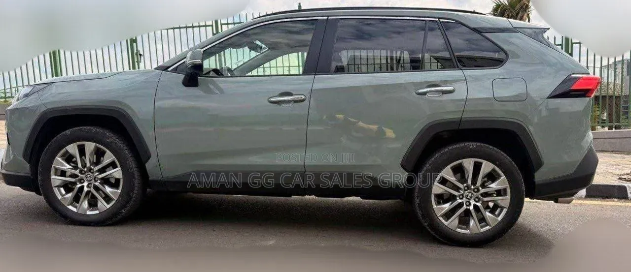 Toyota RAV4 2024 Green