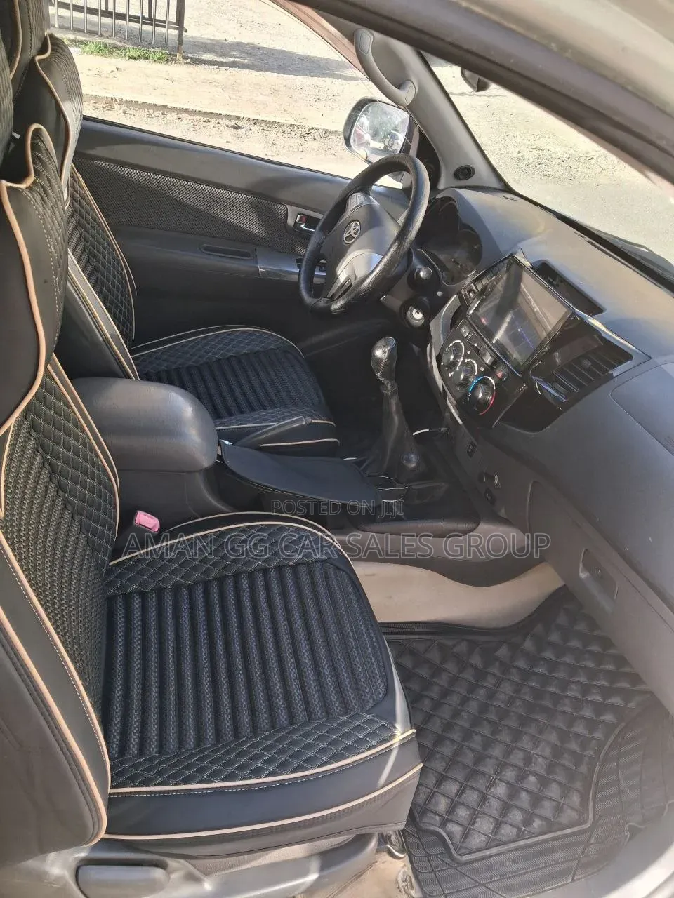 Toyota Hilux 2013 Silver