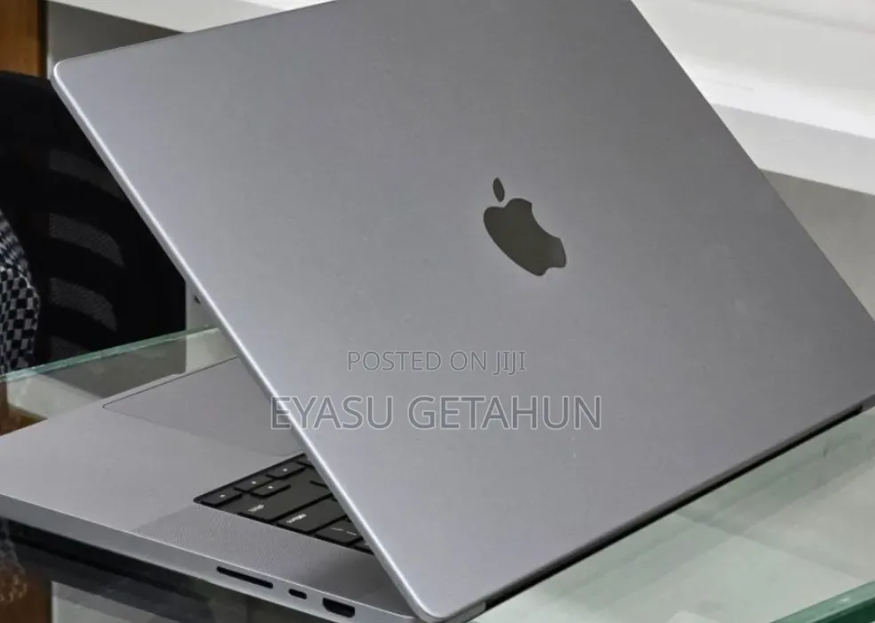 New Laptop Apple MacBook Pro 2021 M1 Max 32GB Apple M1 Max SSD 512GB