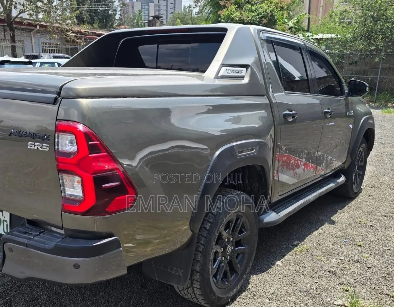 Toyota Hilux 2022 Gray