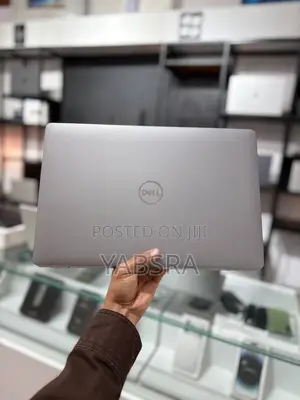 New Laptop Dell Latitude 5310 8GB Intel Core i5 SSD 256GB