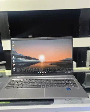 New Laptop HP ZBook 14 16GB Intel Core i7 SSD 512GB