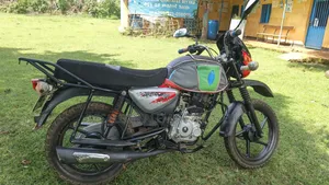 Bajaj Boxer 150 UG 2018 Red
