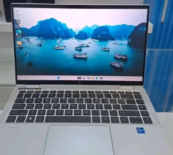 New Laptop HP EliteBook x360 1030 G8 16GB Intel Core i5 SSD 512GB