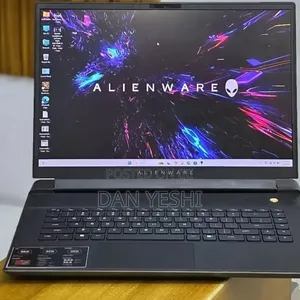 New Laptop Alienware X16 r1 16GB Intel Core i9 SSD 1T