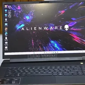 New Laptop Alienware X16 r1 16GB Intel Core i9 SSD 1T
