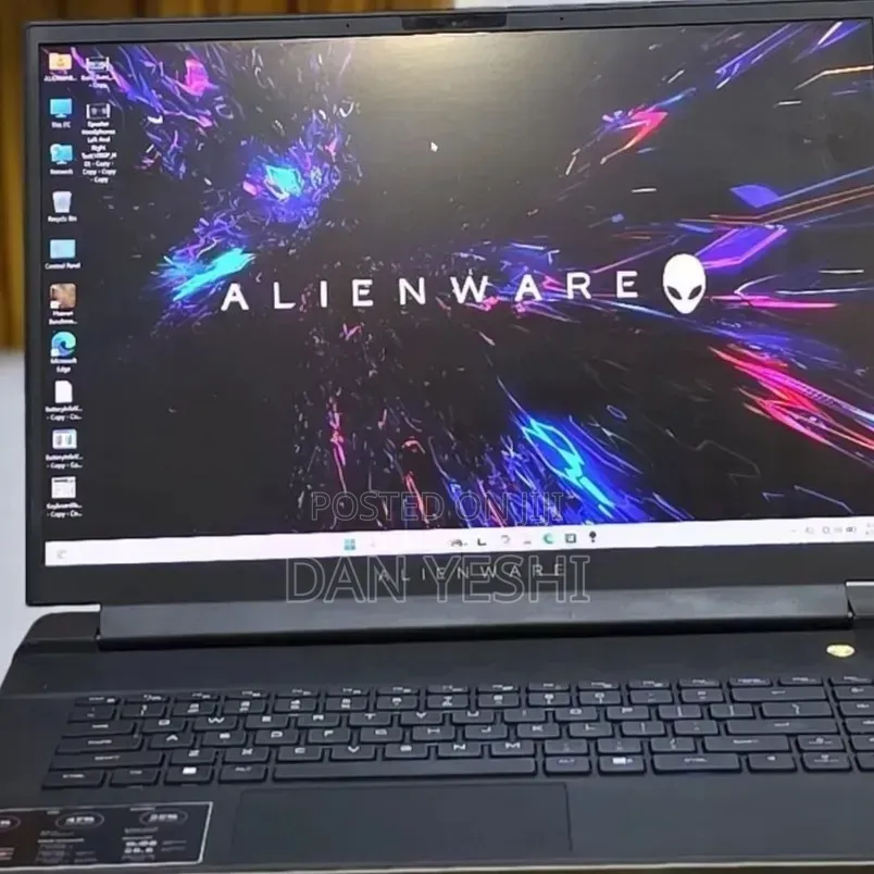 New Laptop Alienware X16 r1 16GB Intel Core i9 SSD 1T