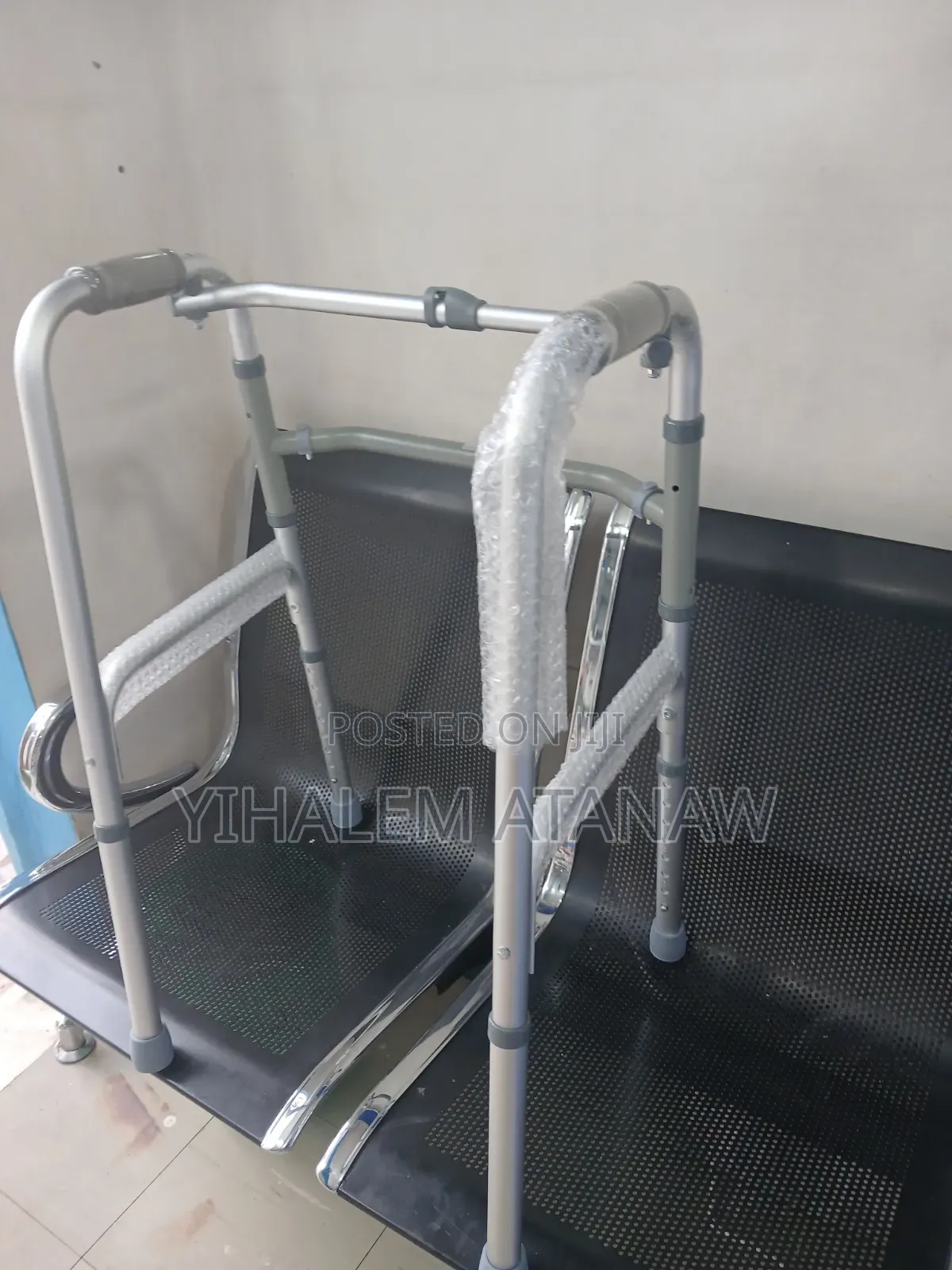 Aluminum Walking Frame Without Wheels – Strong Lightweight