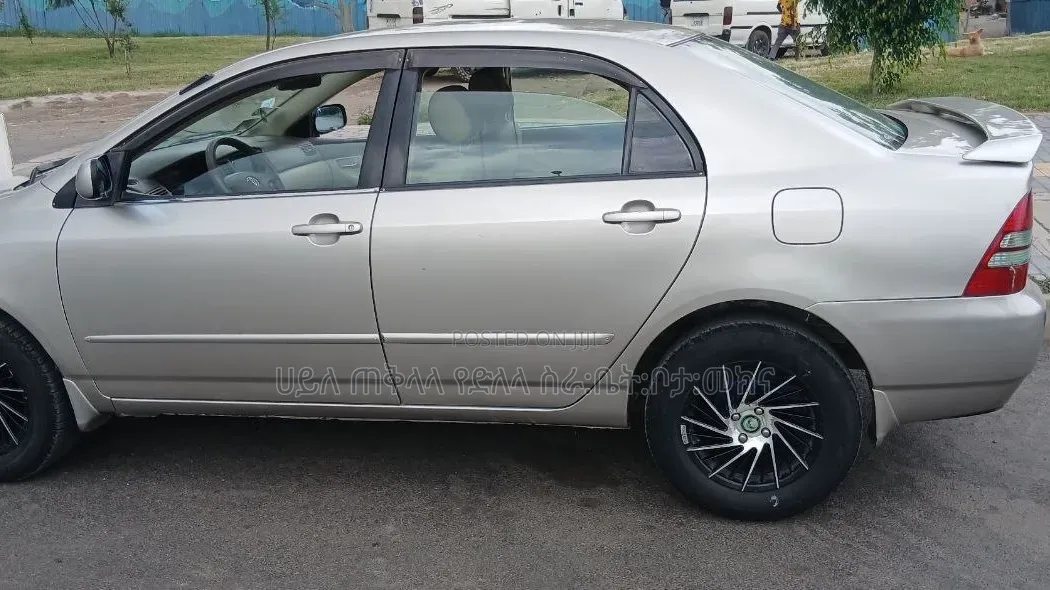 Toyota Corolla 2004 Gold