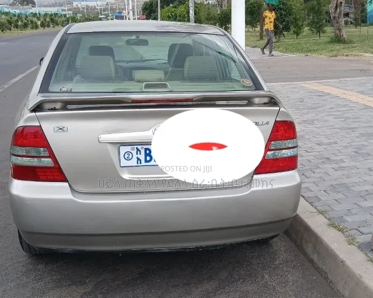 Toyota Corolla 2004 Gold