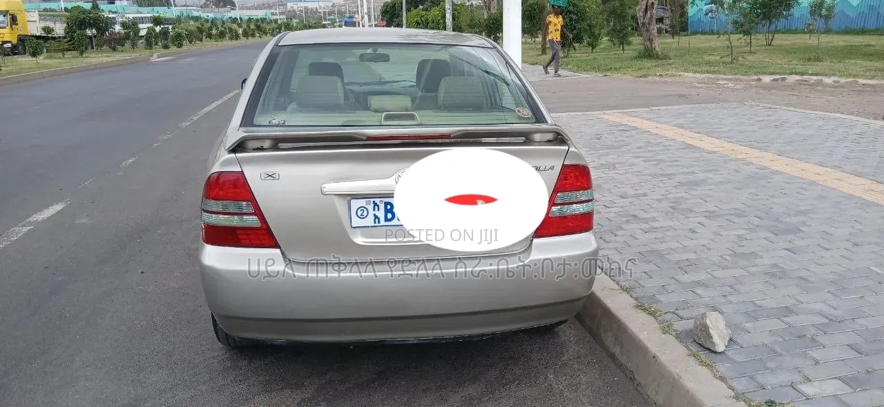 Toyota Corolla 2004 Gold