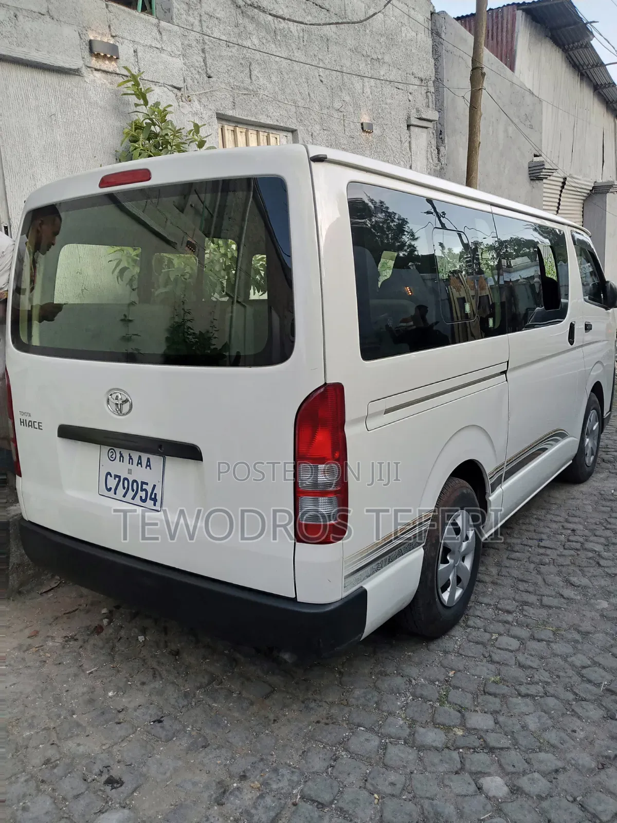 Toyota HiAce 2024 White