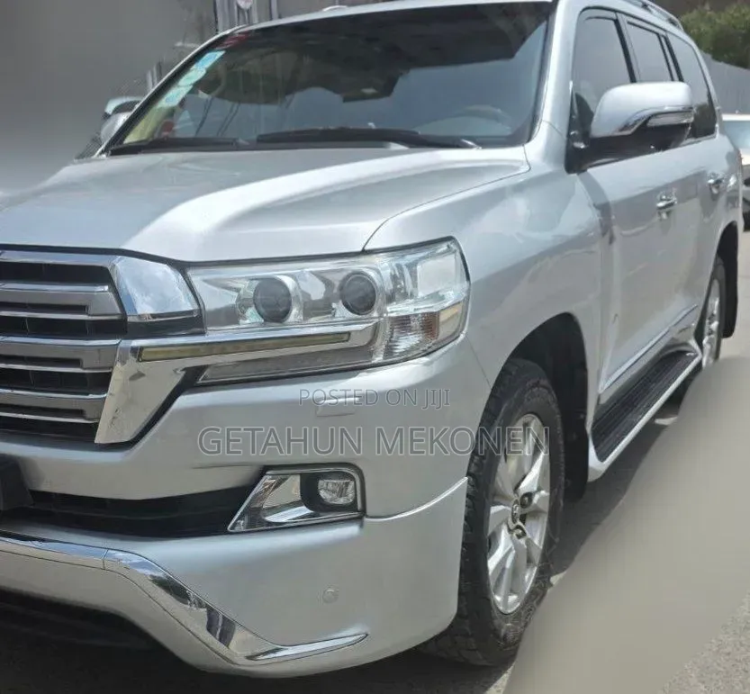 Toyota Land Cruiser 2017 Silver