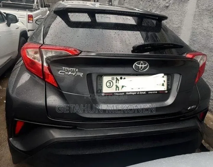 Toyota C-HR 2017 Gray