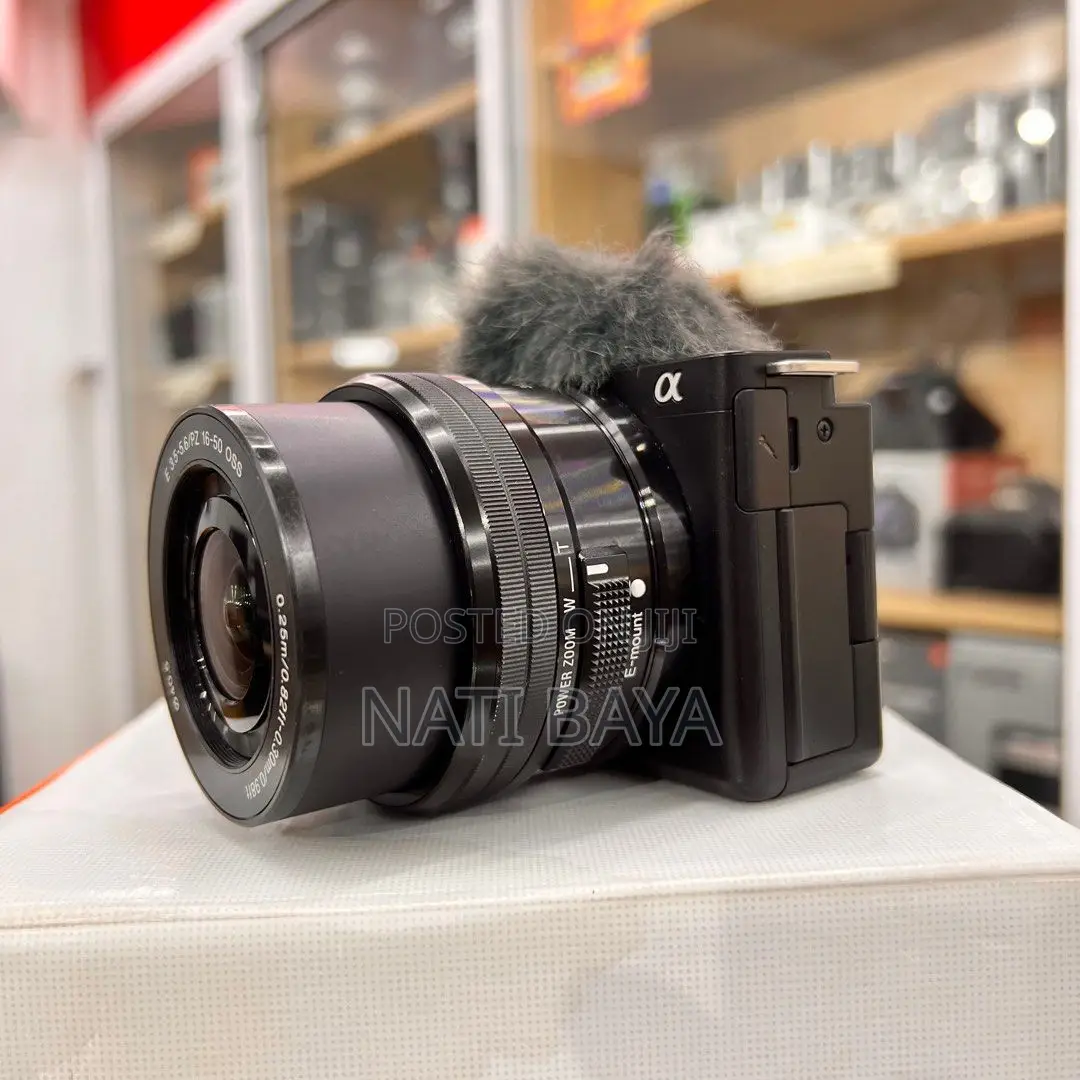 Sony Zv-E10 With 16-35mm Lens