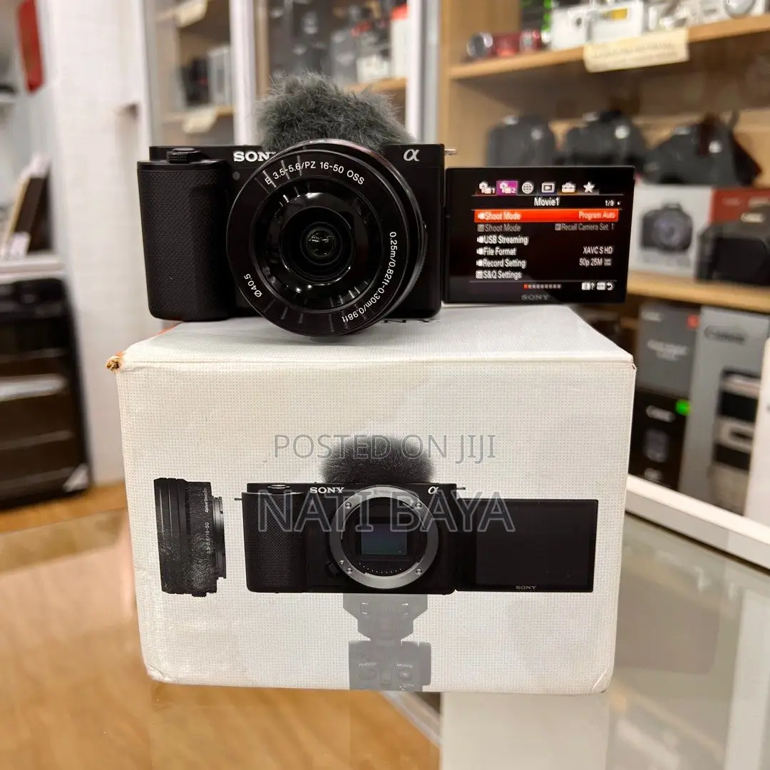 Sony Zv-E10 With 16-35mm Lens