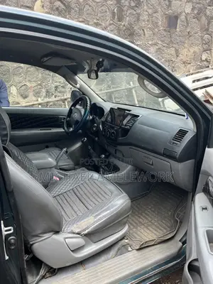 Toyota Hilux 2.5 D-4D 2007 Green