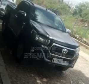 Toyota Hilux 2019 Gray