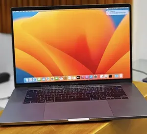New Laptop Apple MacBook Pro 2019 16GB Intel Core i7 SSD 512GB