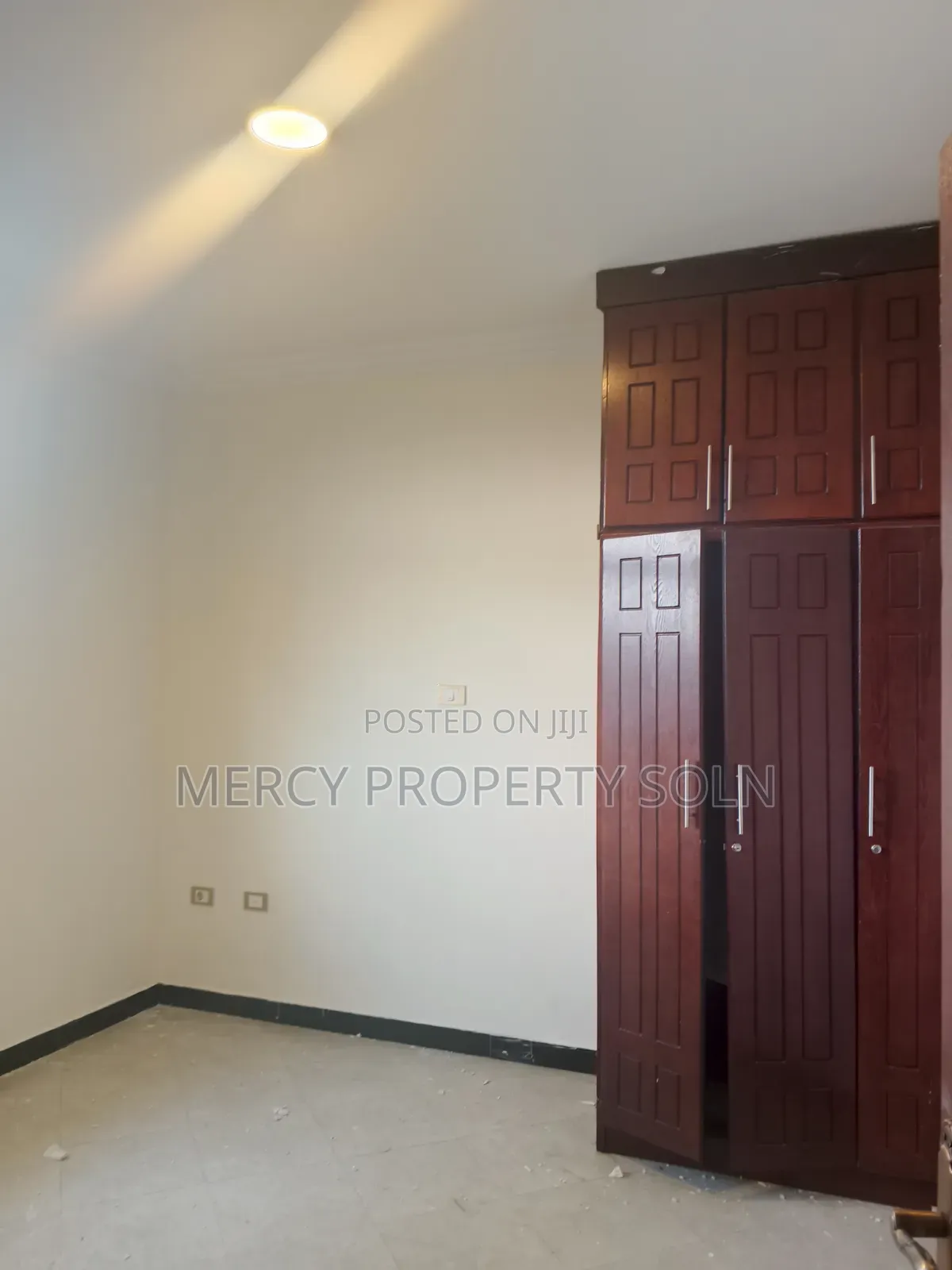 8bdrm House in Bole for sale
