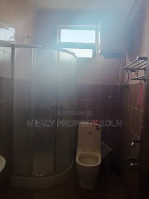 8bdrm House in Bole for sale
