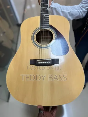 Yamaha 370 Guitar