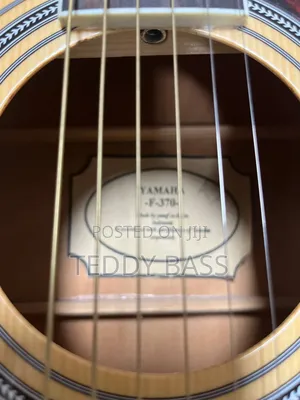 Yamaha 370 Guitar