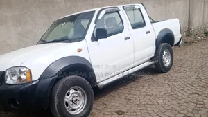 Nissan Hardbody 2000i 2006 White