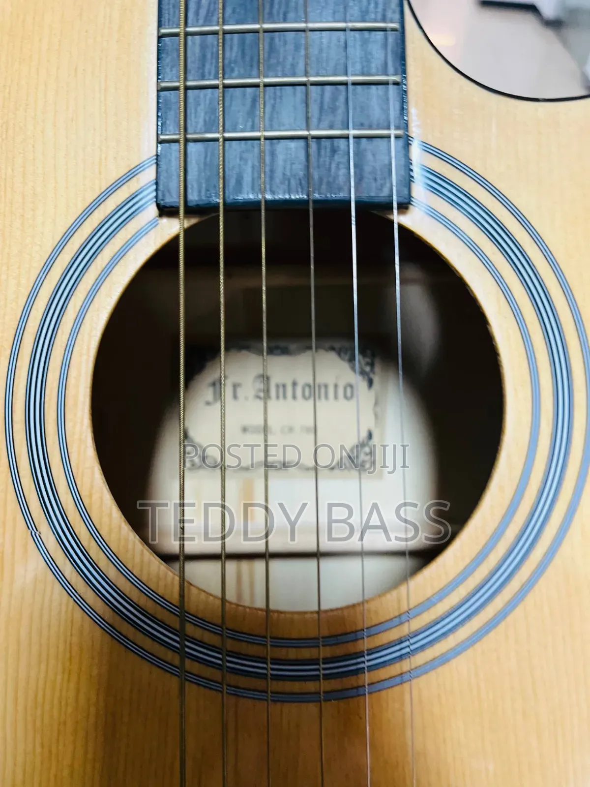 Fr Antonio Box Guitar