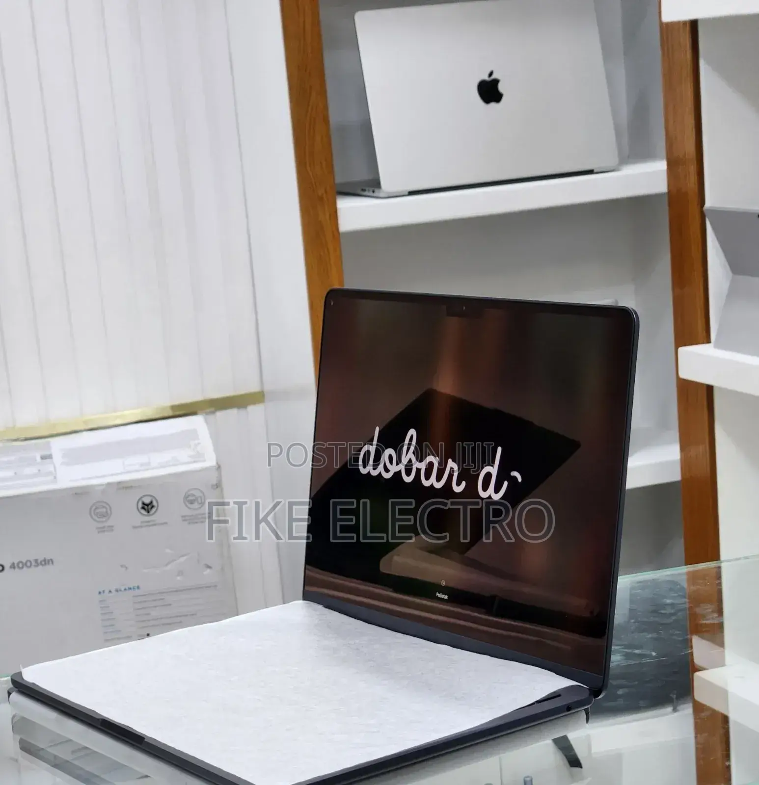 New Laptop Apple MacBook Air 2025 M4 16GB Apple M4 SSD 256GB