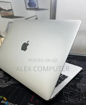 New Laptop Apple MacBook Air 2020 M1 16GB Apple M1 SSD 512GB