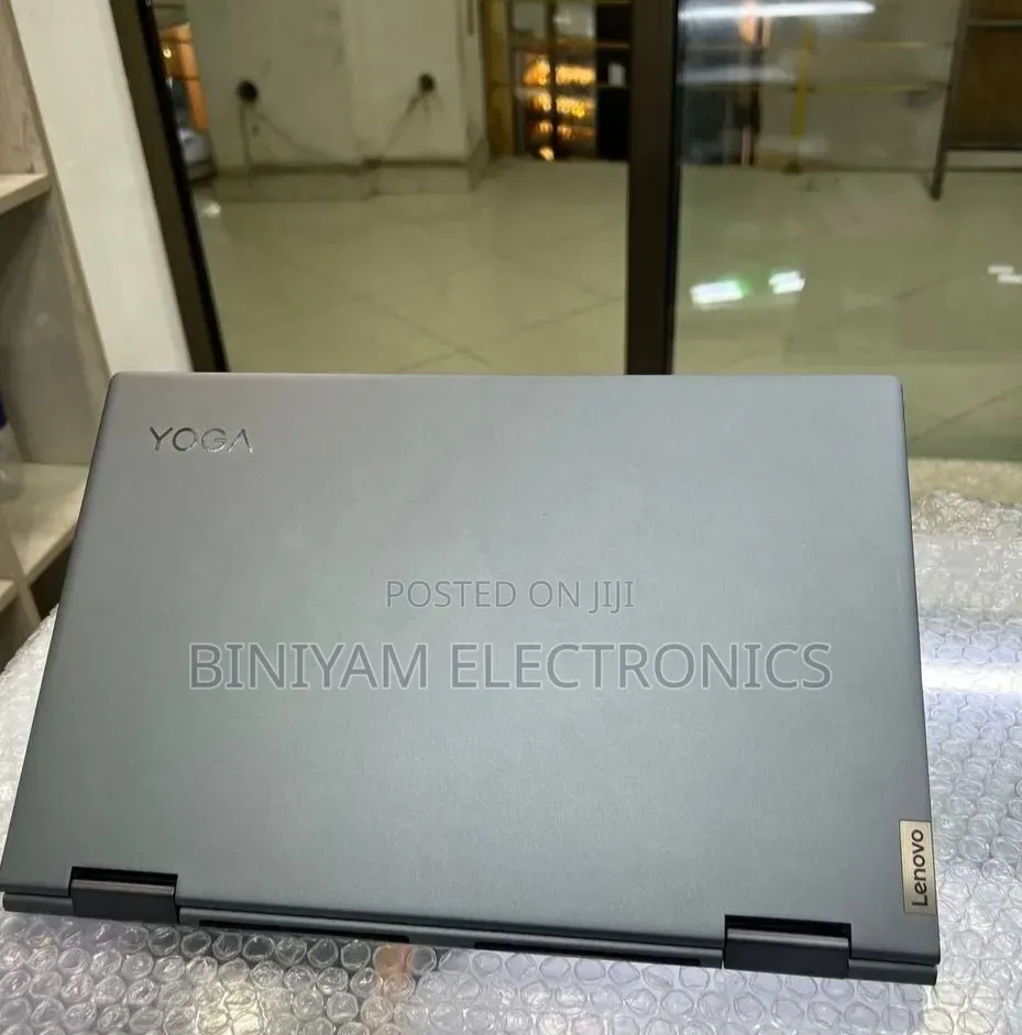New Laptop Lenovo Yoga 7i 16GB AMD Ryzen 7 SSD 512GB