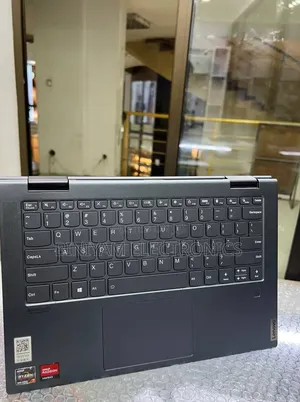 New Laptop Lenovo Yoga 7i 16GB AMD Ryzen 7 SSD 512GB
