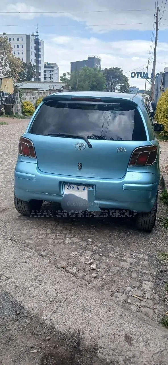 Toyota Vitz 2003 Blue