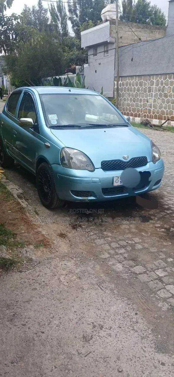 Toyota Vitz 2003 Blue