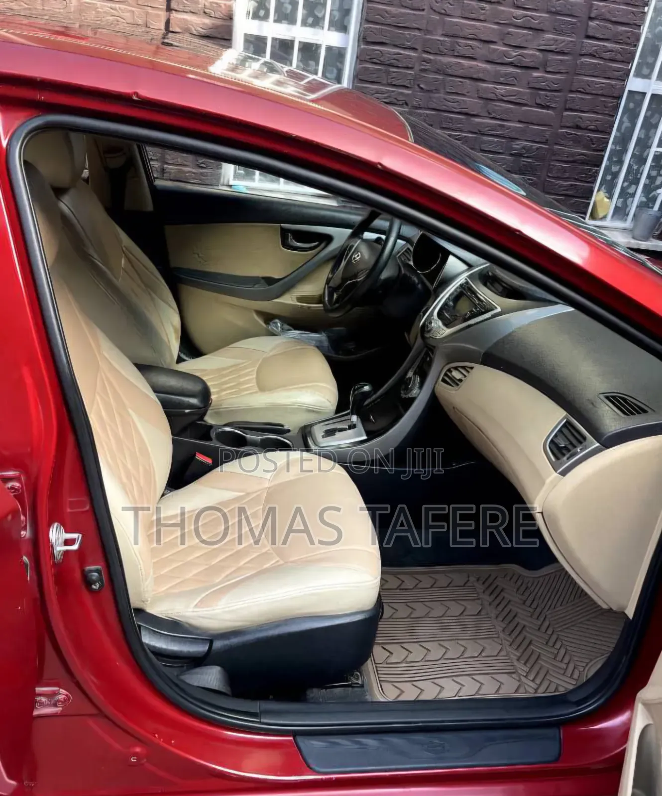 Hyundai Elantra 2012 Red