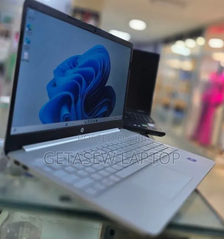 New Laptop HP Stream Notebook 16GB Intel Core i7 SSD 512GB