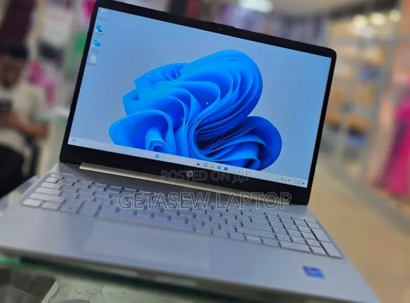 New Laptop HP Stream Notebook 16GB Intel Core i7 SSD 512GB