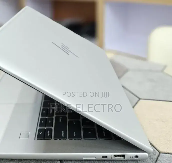 New Laptop HP EliteBook 840 G9 16GB Intel Core i7 SSD 512GB
