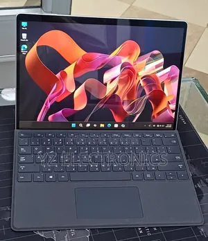 New Laptop Microsoft Surface Pro 9 16GB Intel Core i7 SSD 512GB