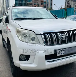 Toyota Land Cruiser 2012