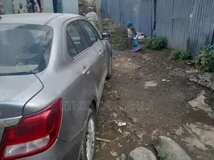 Suzuki Dzire 2023 Silver