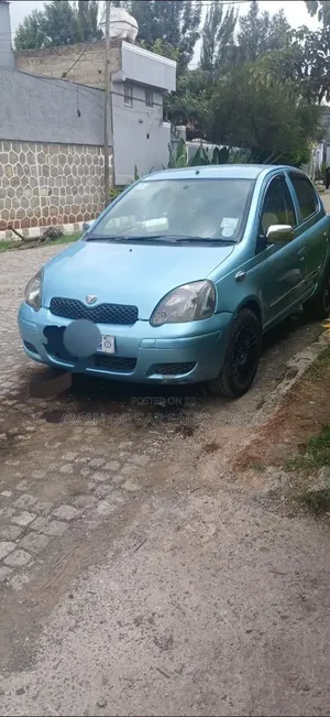 Toyota Vitz 2003 Blue