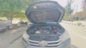 Toyota Hilux 2016 Gray